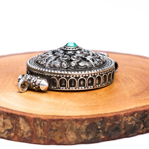 ガウペンダント